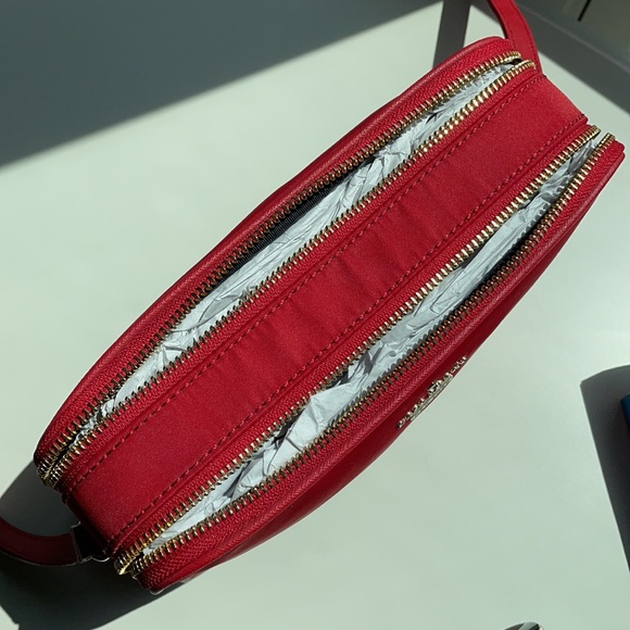RARE- NWOT-Kate Spade- Red crossbody - Picture 2 of 8